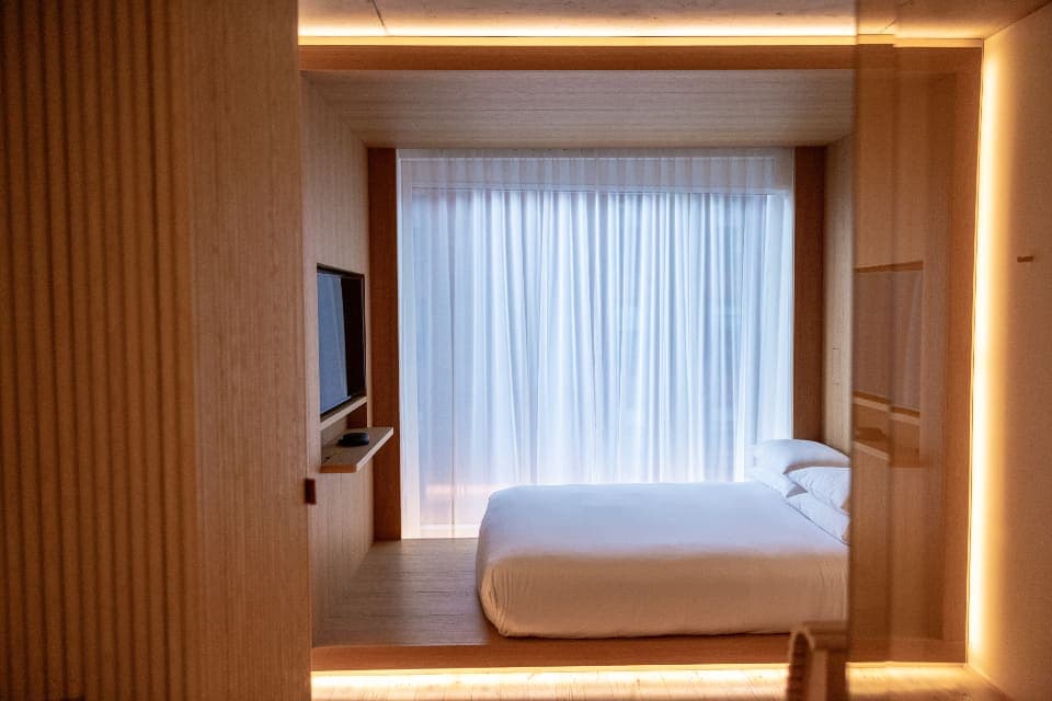 Bedroom, Renovated room in Shinan